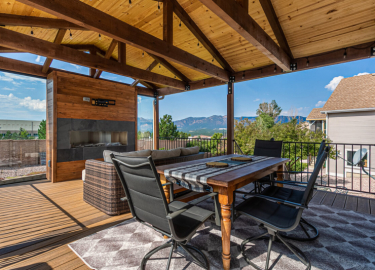 Decks-110421-122A0704-HDR-13